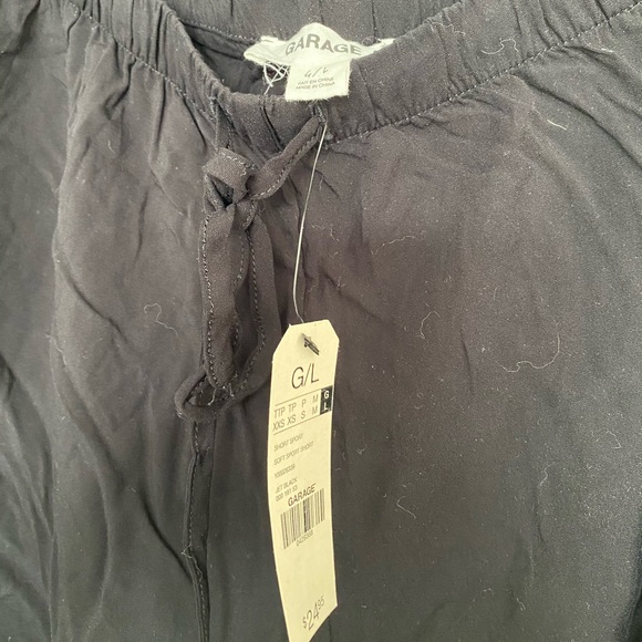 Garage leisure black shorts - Picture 2 of 2